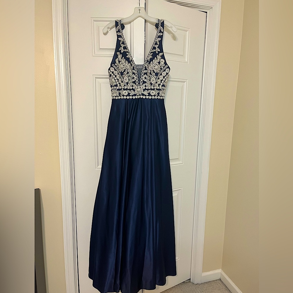 Navy Blue Prom Dress Size 3 With Pockets